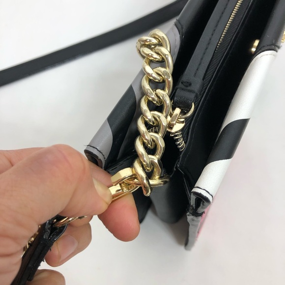 Victoria’s Secret Faux Leather Multicolor Chevron Removable Strap Crossbody Bag - Picture 13 of 15